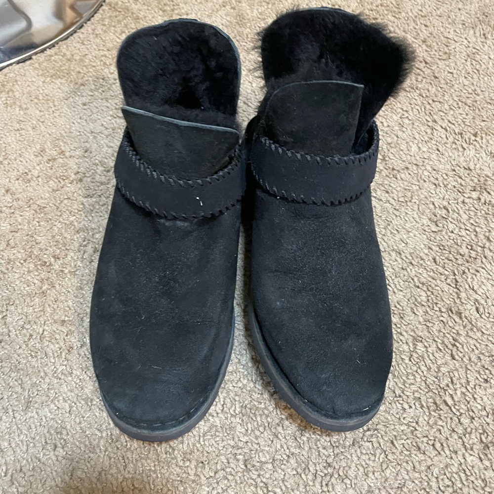 UGG Black FurLined Booties Size 7.5